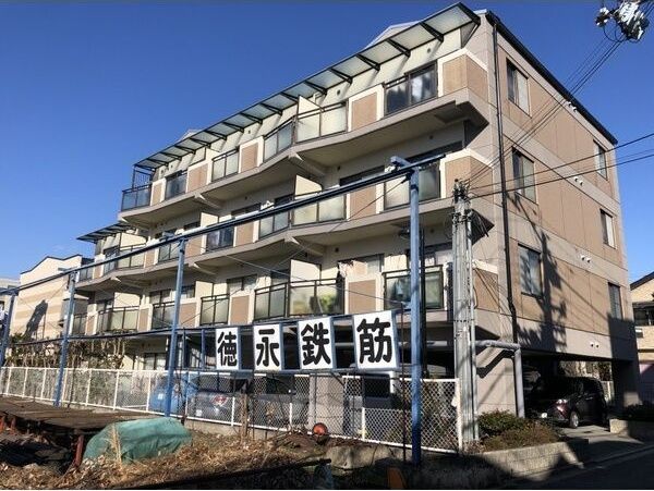 グロリアス山本の外観画像