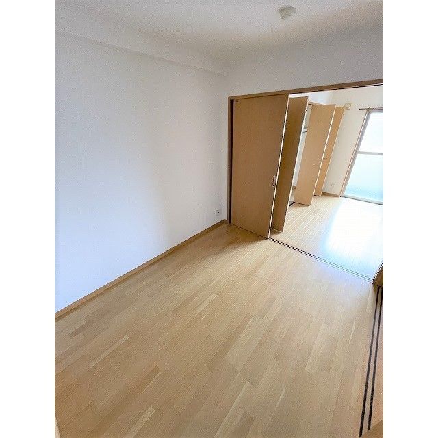 ベッドルーム