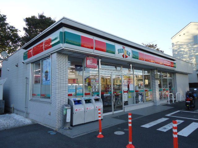 近くに施設あり