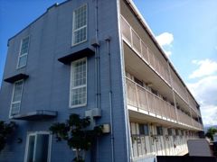 レオパレスプレシオEの外観画像