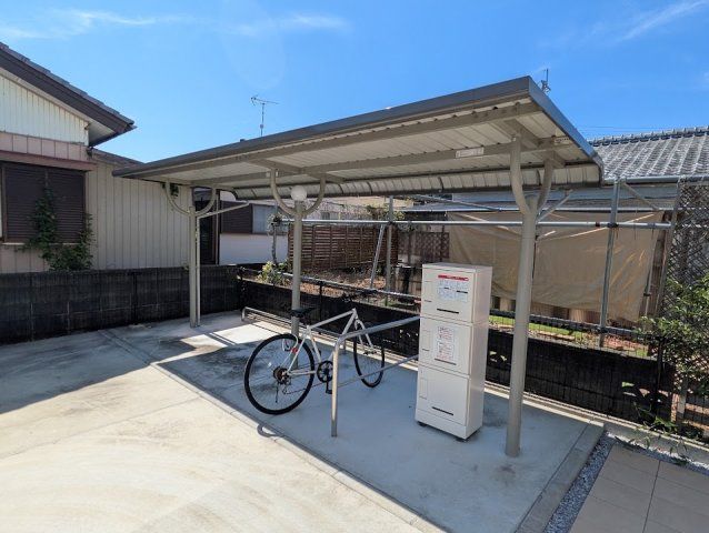 イオン日向店まで550m