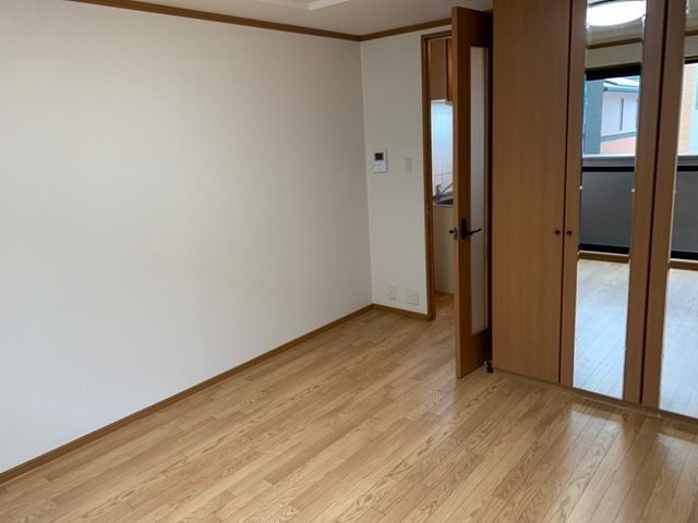 ベッドルーム