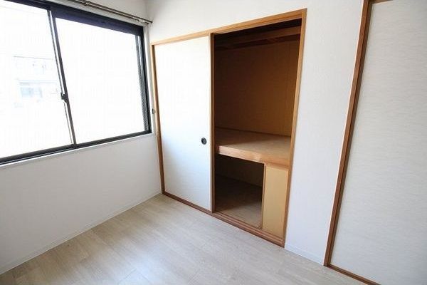 ベッドルーム