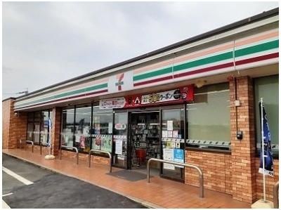 セブンイレブンまで850m