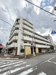 ジュエリー山手の外観画像