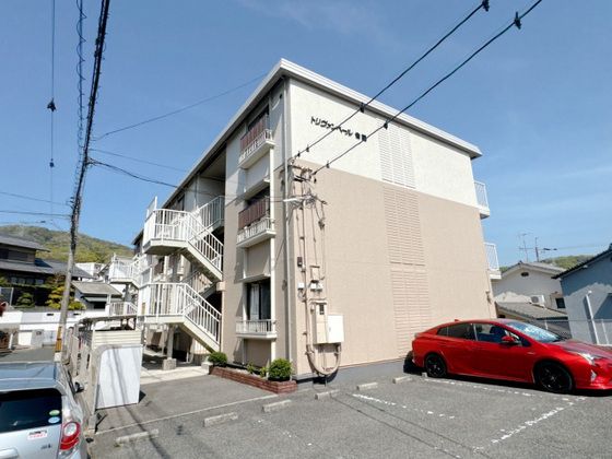 トリヴァンベール吉田の外観画像