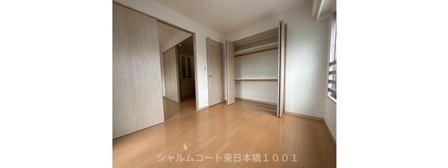 ベッドルーム