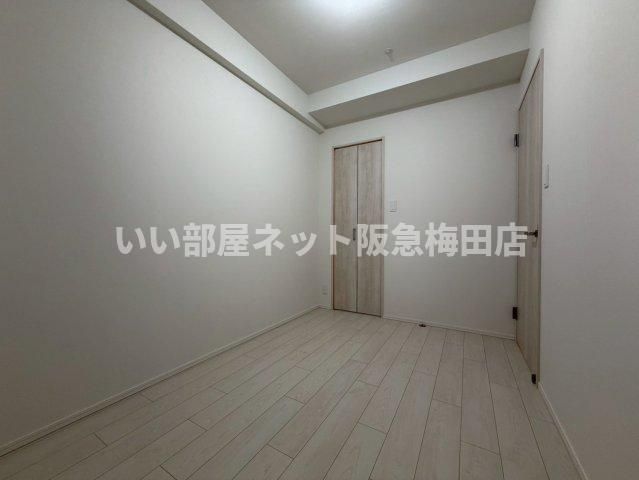 ベッドルーム