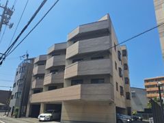 トリオ・グラン持田の外観画像
