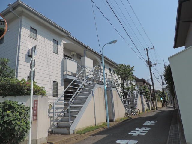 チャールズ・ヴィレッジの外観画像