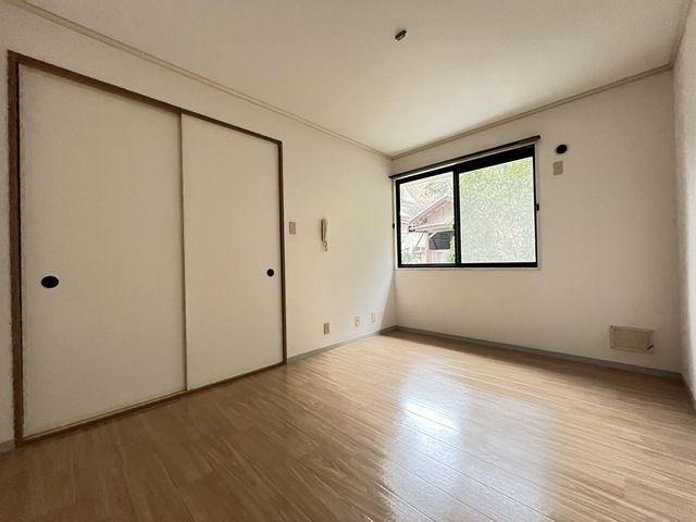 ベッドルーム