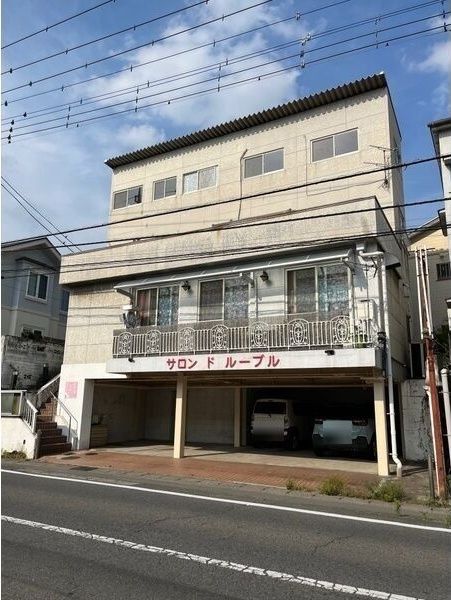 トレビの外観画像