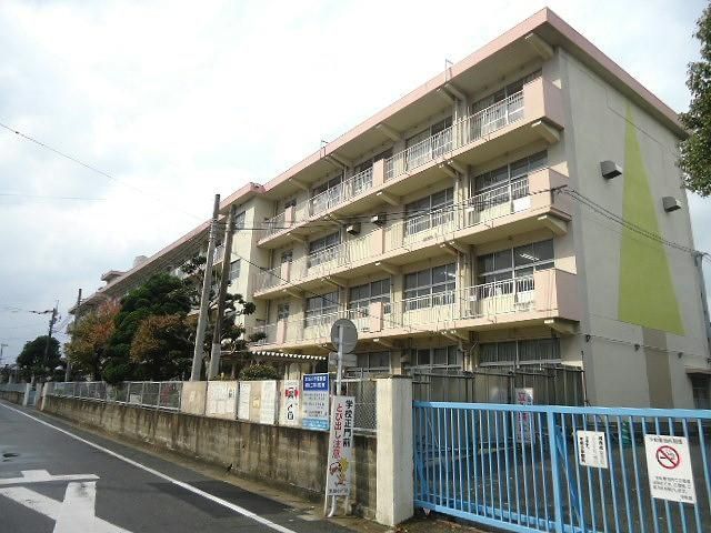 本城小学校(1520m)