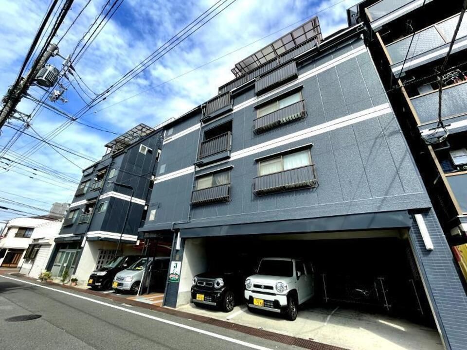 オックスフォードサーカス春日町本館の外観画像