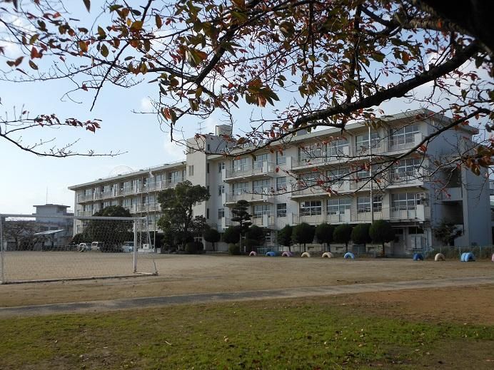 北九州市立八児小学校(200m)