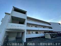 カステルデルモンテの外観画像