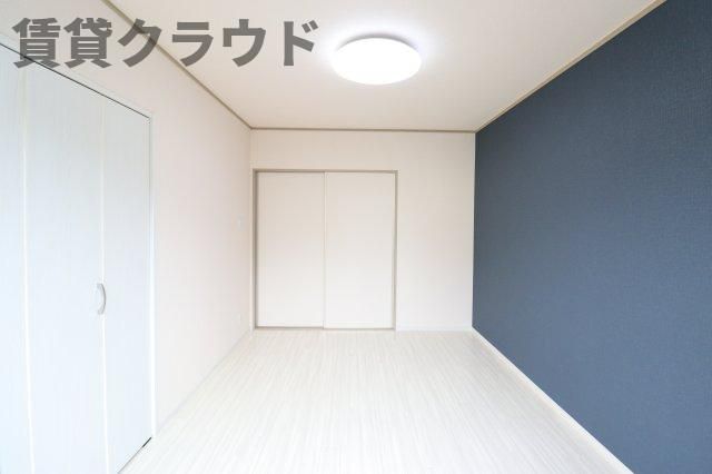 ベッドルーム