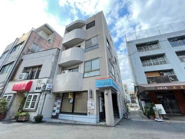 柏原ビルの外観画像