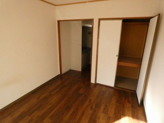 ベッドルーム
