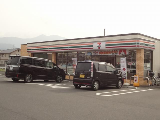 セブン‐イレブン／直方王子団地前店(373m)