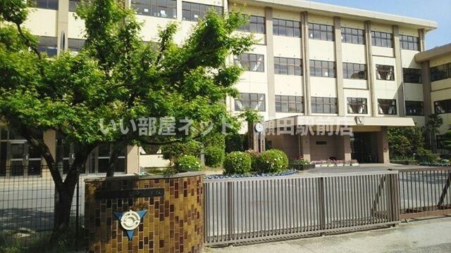 守山市立吉身小学校(小学校)まで385m