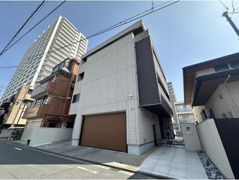 Adfieldの外観画像