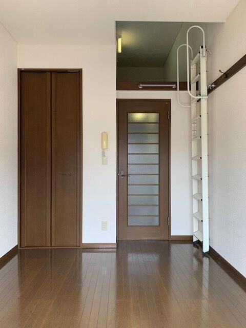 ベッドルーム