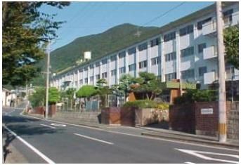 大里南小学校(1100m)