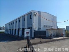 レオパレスシュトラールの外観画像