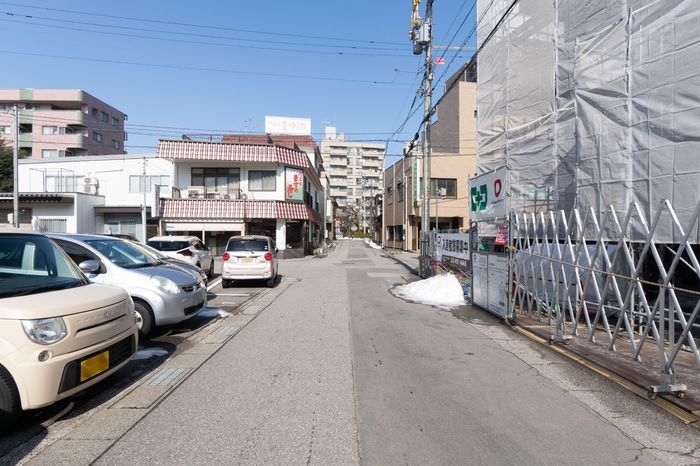 近くに施設あり