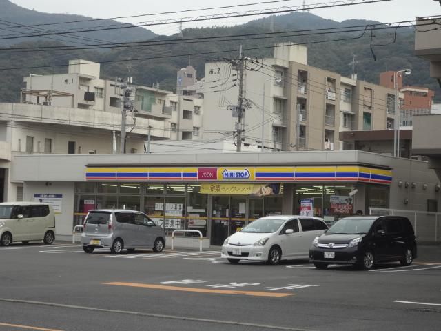 ミニストップ八幡八千代店 (244m)