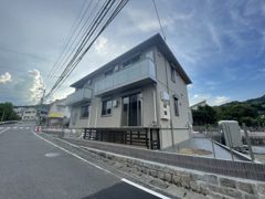 シャーメゾンFの外観画像
