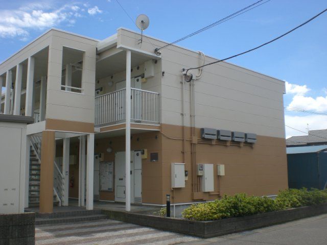 レオパレスアルシオネの外観画像