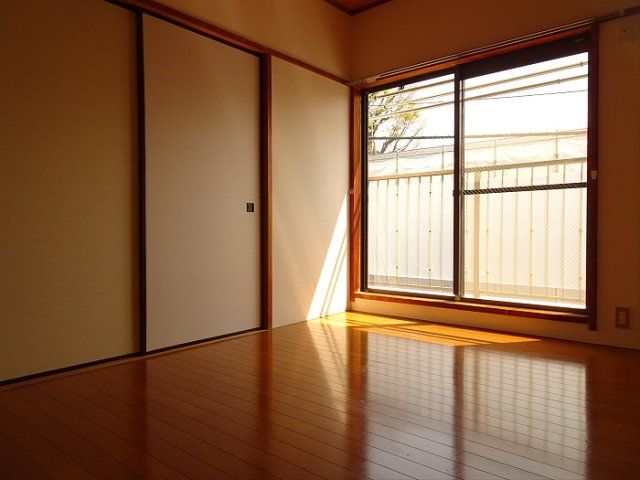 ベッドルーム