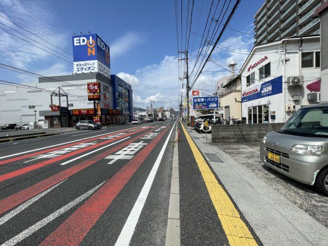 近くに施設あり