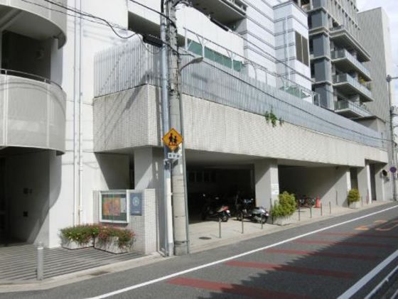 近くに施設あり