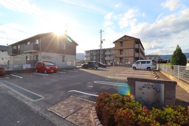 近くに施設あり