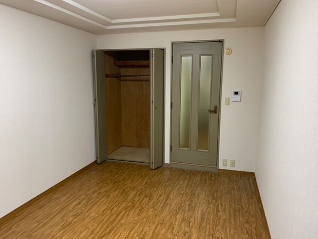 ベッドルーム