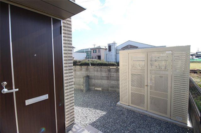 近くに施設あり