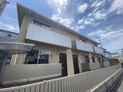 エシト ファミーユの外観画像