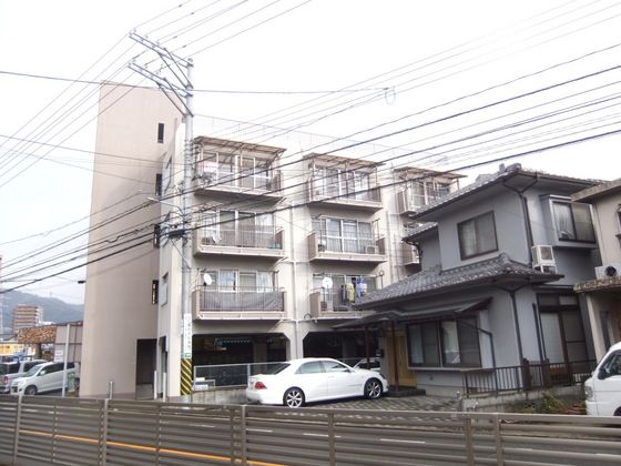 山田ビルの外観画像
