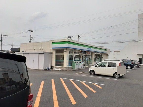 ファミリーマート鹿屋寿四丁目店まで550m
