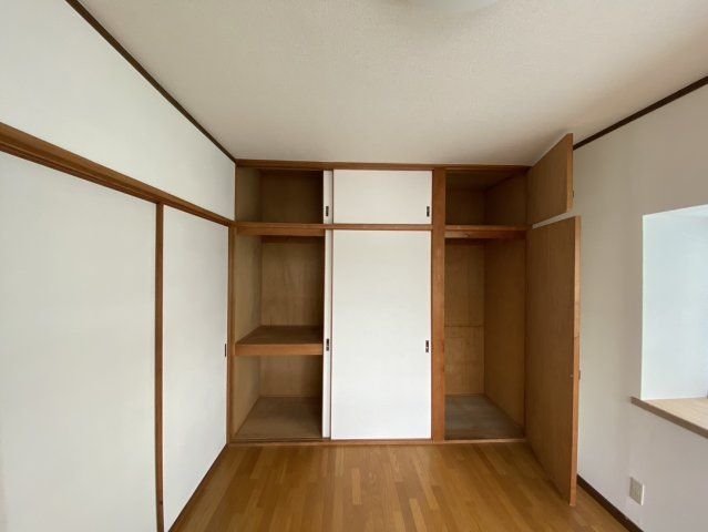 ベッドルーム