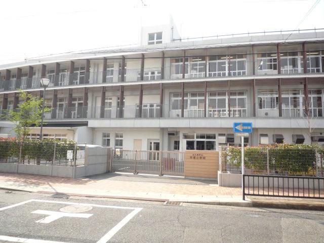 井堀小学校(300m)