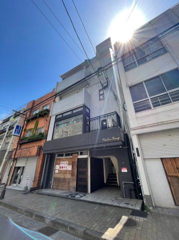 ムーラン・ルージュの外観画像