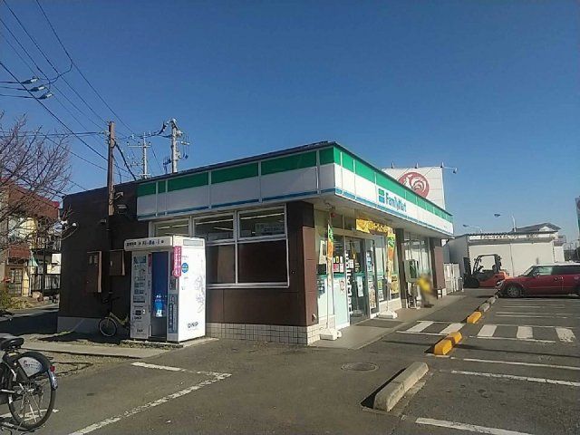 近くに施設あり