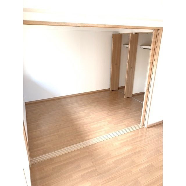 ベッドルーム