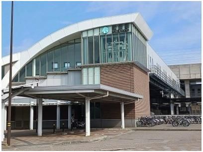 松任駅まで1300m