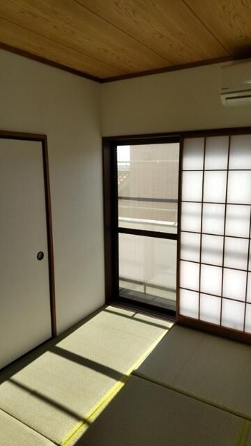 ベッドルーム