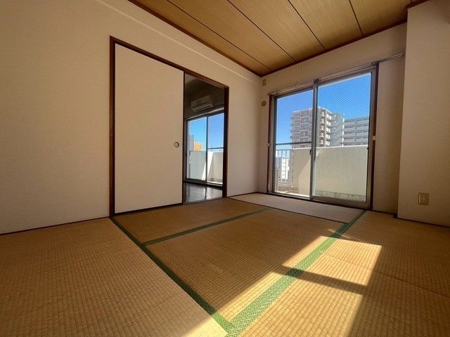 ベッドルーム